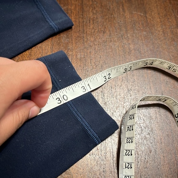 Lululemon legging - Picture 6 of 6